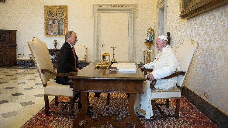 Paz será pauta de encontro entre o Papa e o Presidente russo Putin